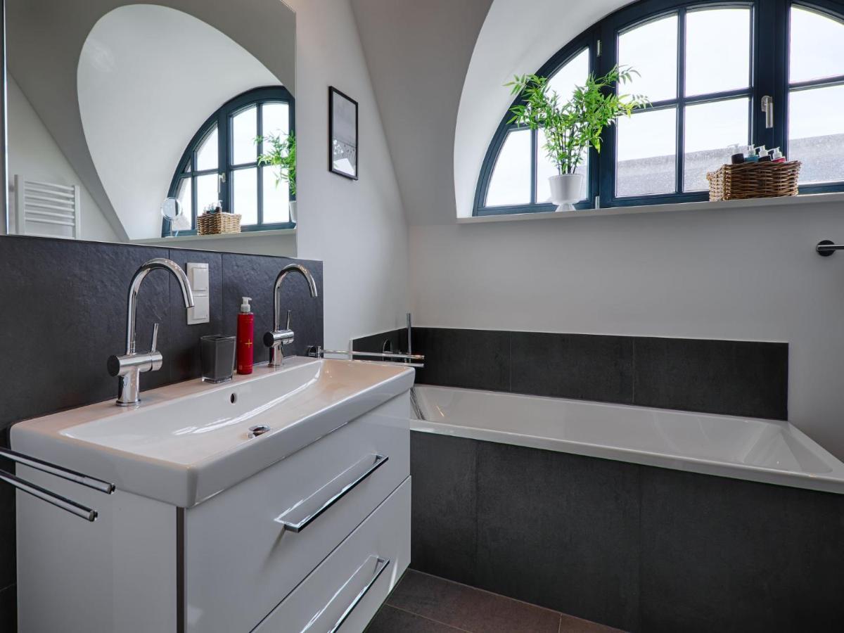 Reetland Am Meer - Premium Reetdachvilla Mit 3 Schlafzimmern, Sauna Und Kamin F27 Дранске Екстер'єр фото